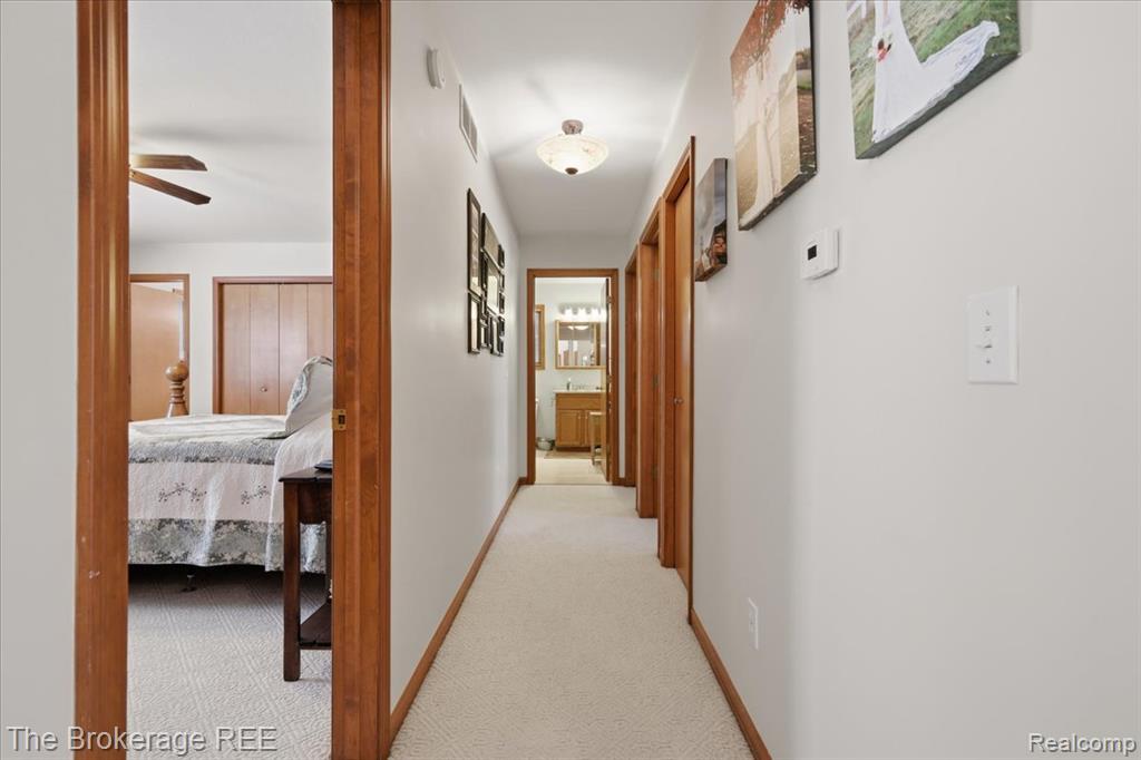 6057 Center Road, Grand Blanc, MI 48439 — Photo 27