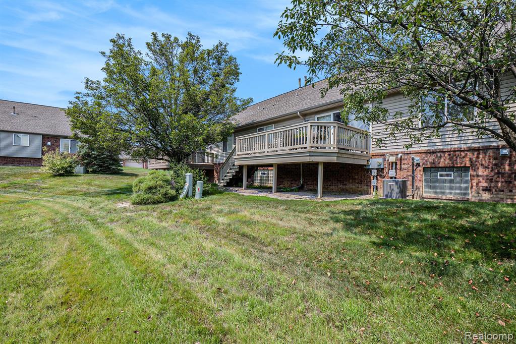5477 Victory Circle, Sterling Heights, MI 48310 — Photo 32