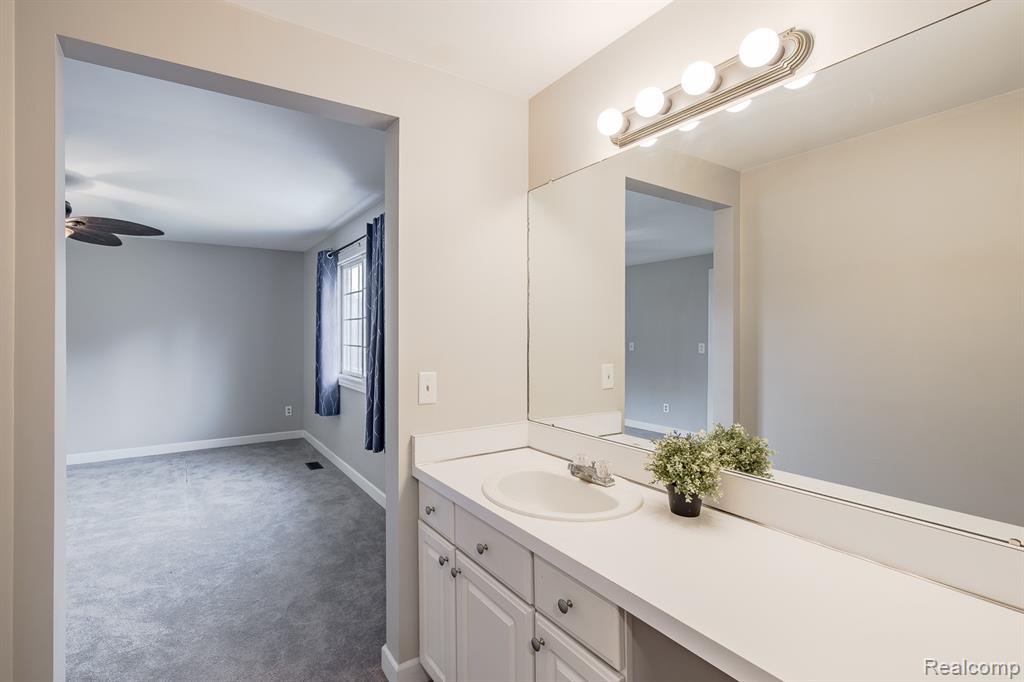 6351 Cherry Tree Court, Rochester Hills, MI 48306 — Photo 53