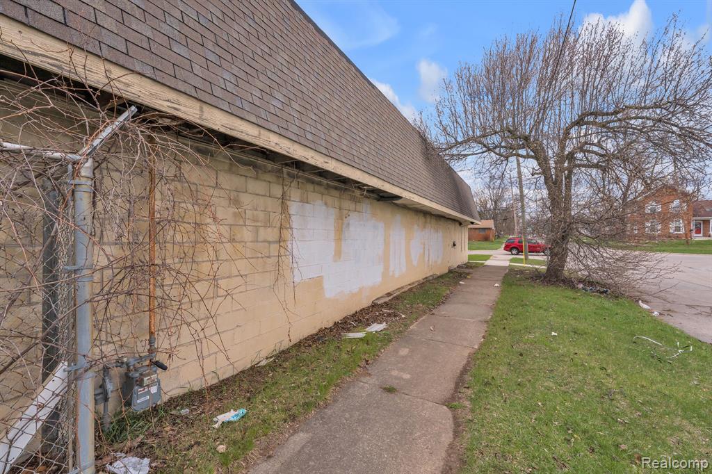 24501 Ann Arbor Trail, Dearborn Heights, MI 48127 — Photo 7