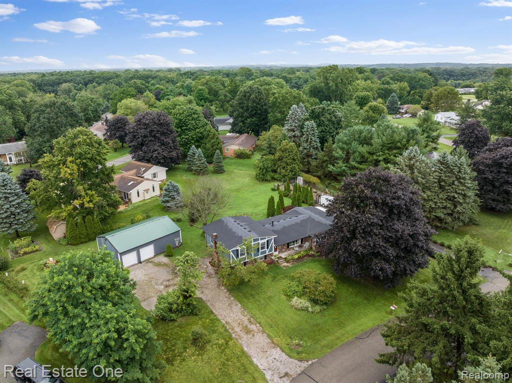 943 DEL SHER Drive, Brighton, MI 48114 — Photo 20