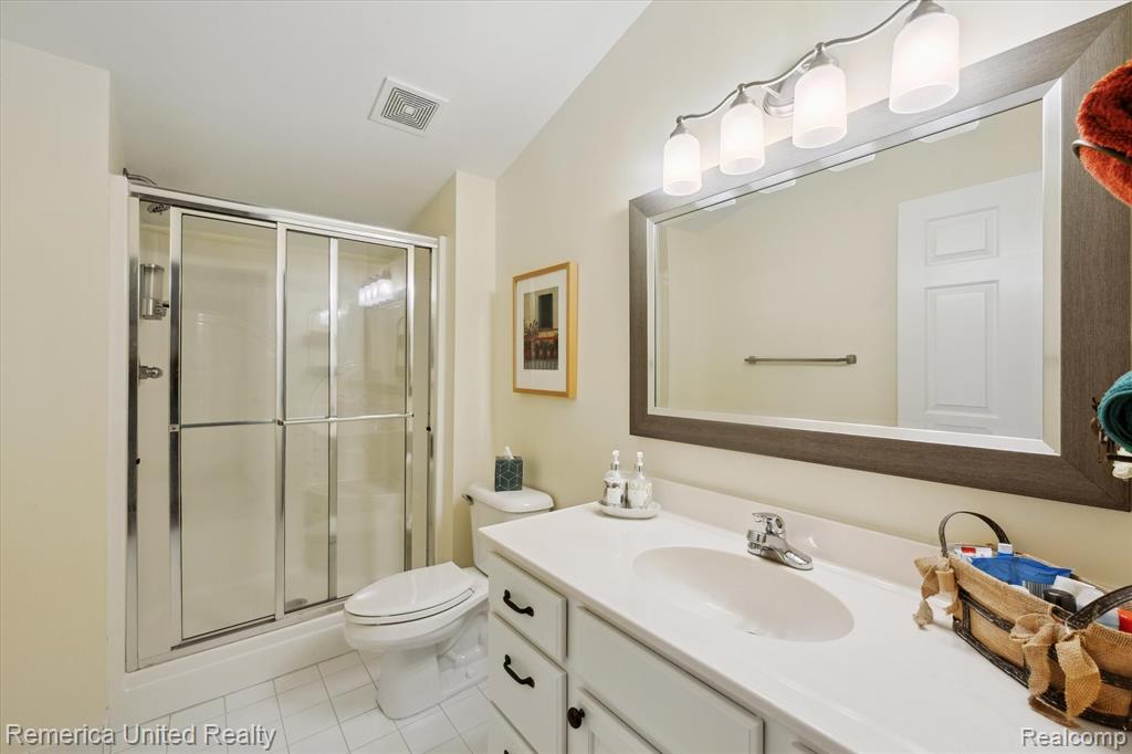 1317 PEPPERGROVE Drive, Brighton, MI 48116 — Photo 27