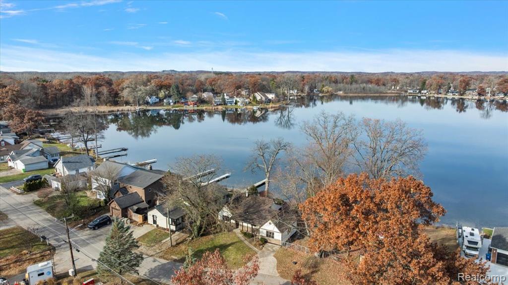 9492 Roundlake Boulevard, White Lake, MI — Photo 37
