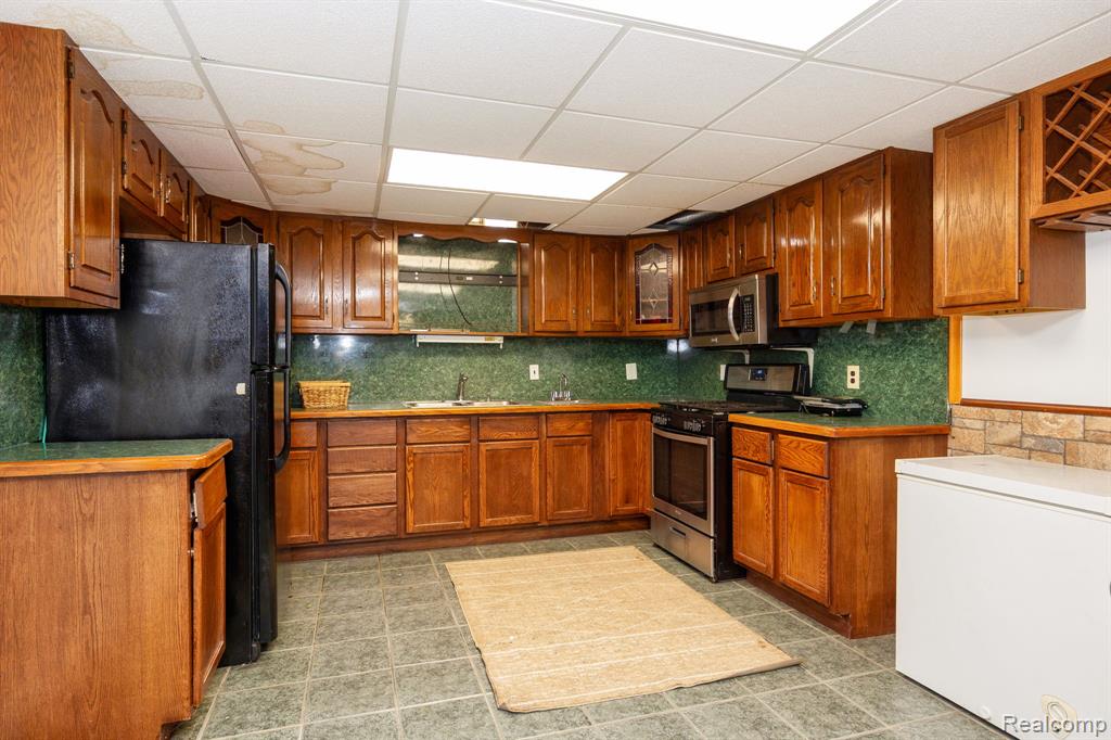 5858 Reuter Street, Dearborn, MI 48126 — Photo 40