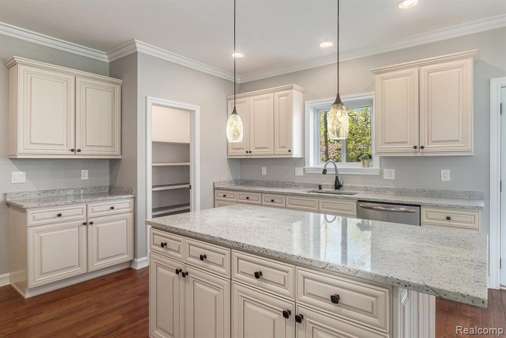 1540 KESSLER Avenue, Keego Harbor, MI 48320 — Photo 16