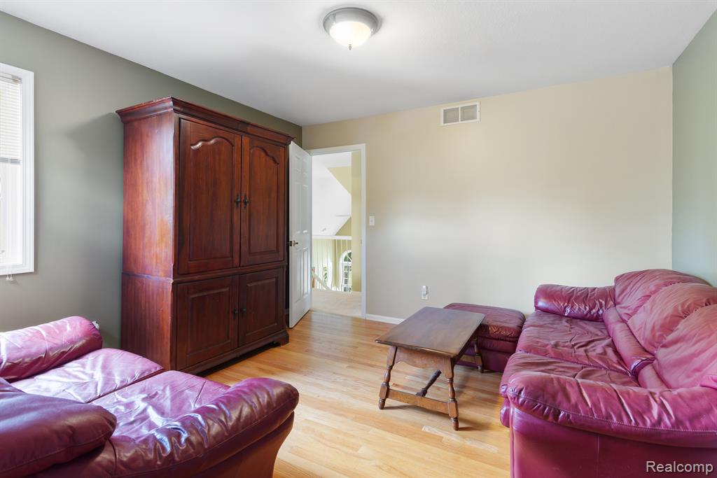 5218 HIGHPOINT Drive, Swartz Creek, MI 48473 — Photo 20