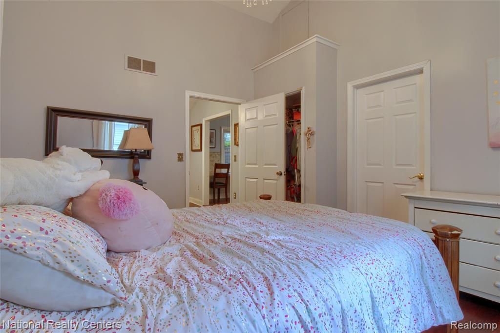 702 Royal Avenue, Royal Oak, MI 48073 — Photo 20