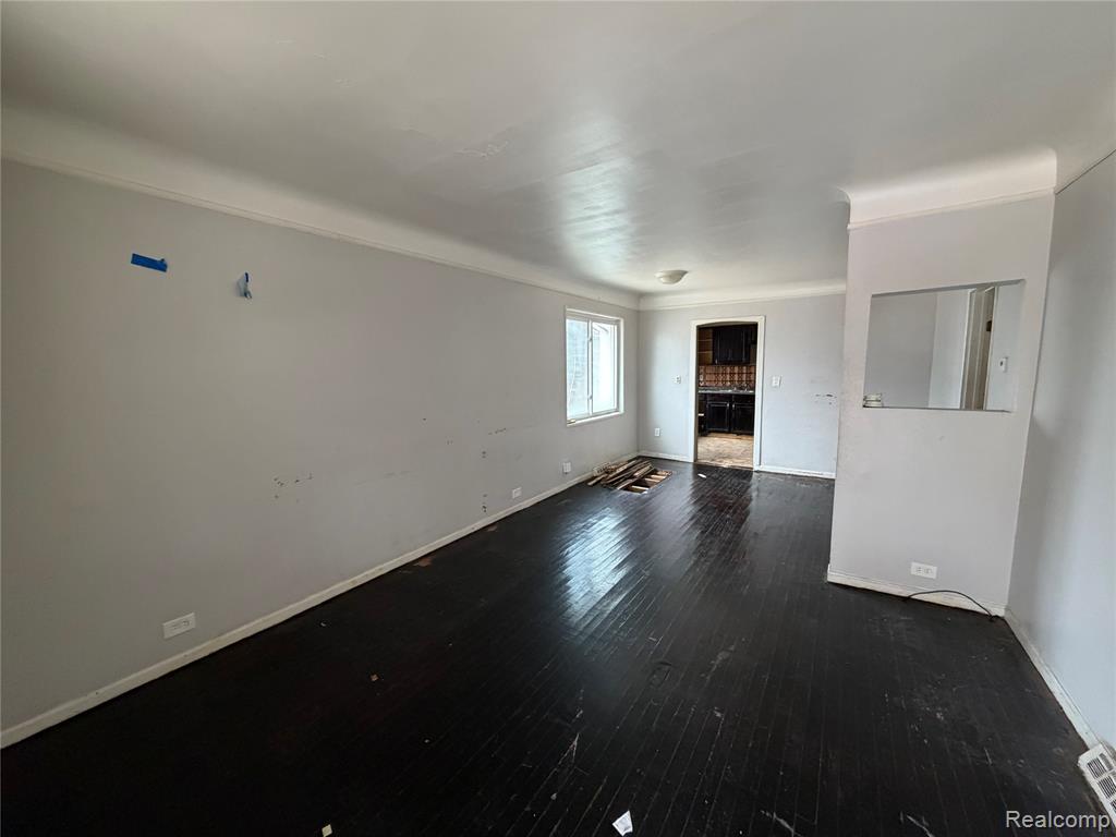 8249 Packard Avenue, Warren, MI 48089 — Photo 3