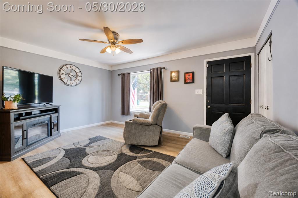 36900 Ferndale Street, Romulus, MI 48174 — Photo 9