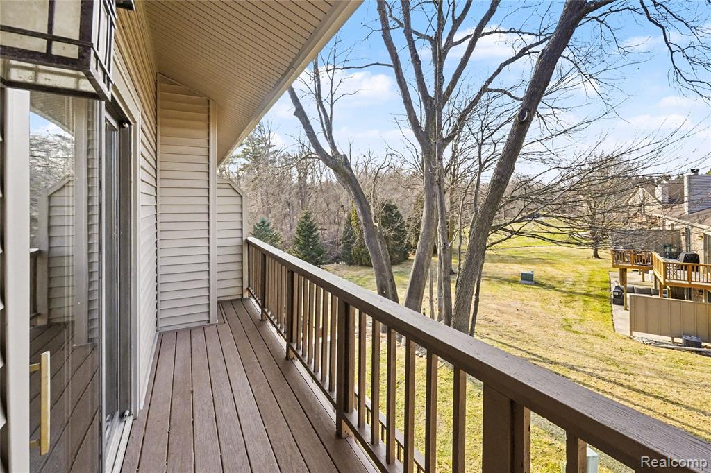 6824 Northcrest Way E, Clarkston, MI — Photo 24