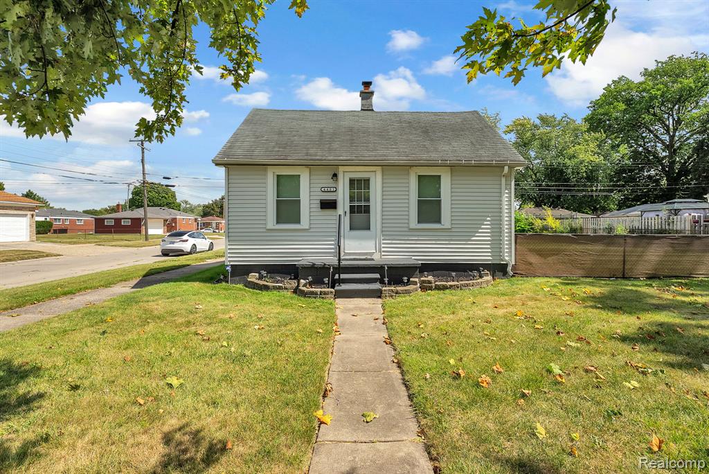 4401 Katherine Street, Dearborn Heights, MI 48125 — Photo 2