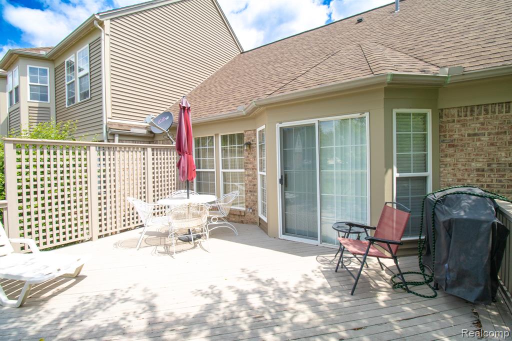 4102 Hunters Circle E, Canton, MI 48188 — Photo 33