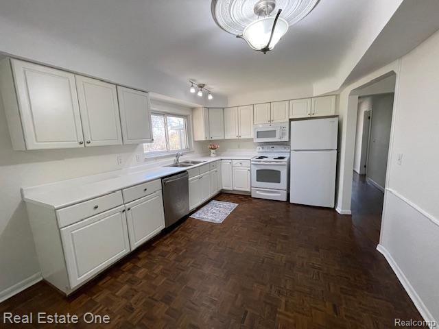 5824 WARBLER Drive, Clarkston, MI — Photo 11