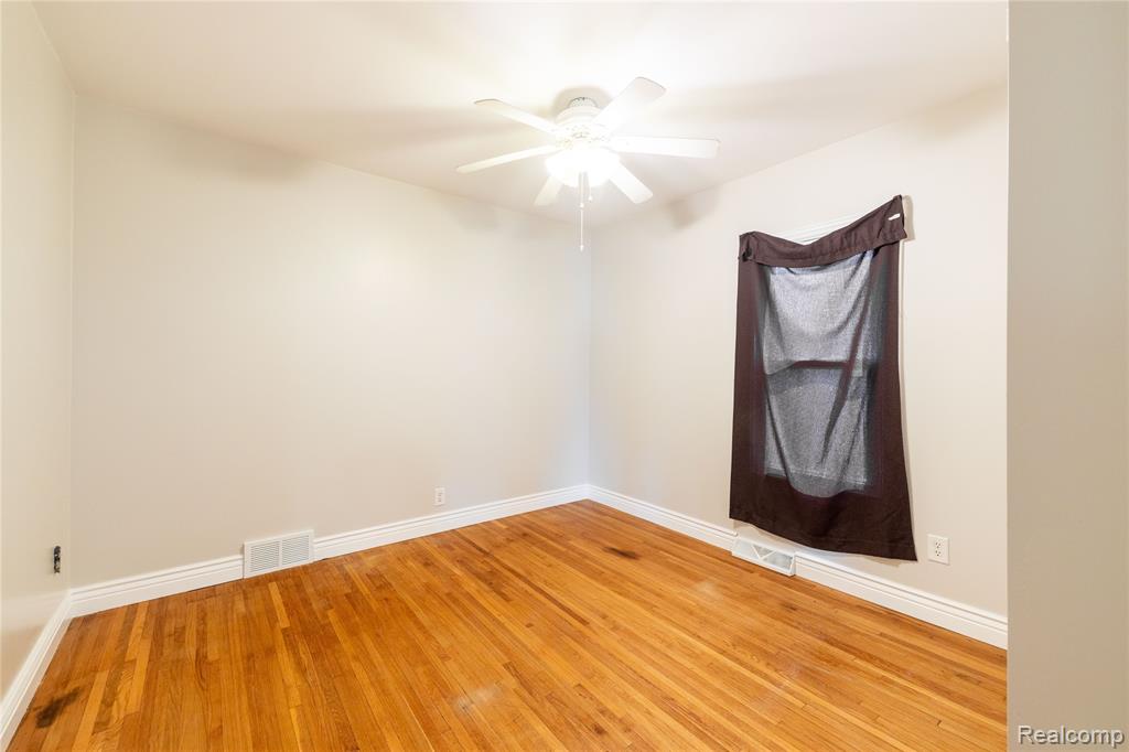 714 Park Avenue, Lincoln Park, MI 48146 — Photo 18