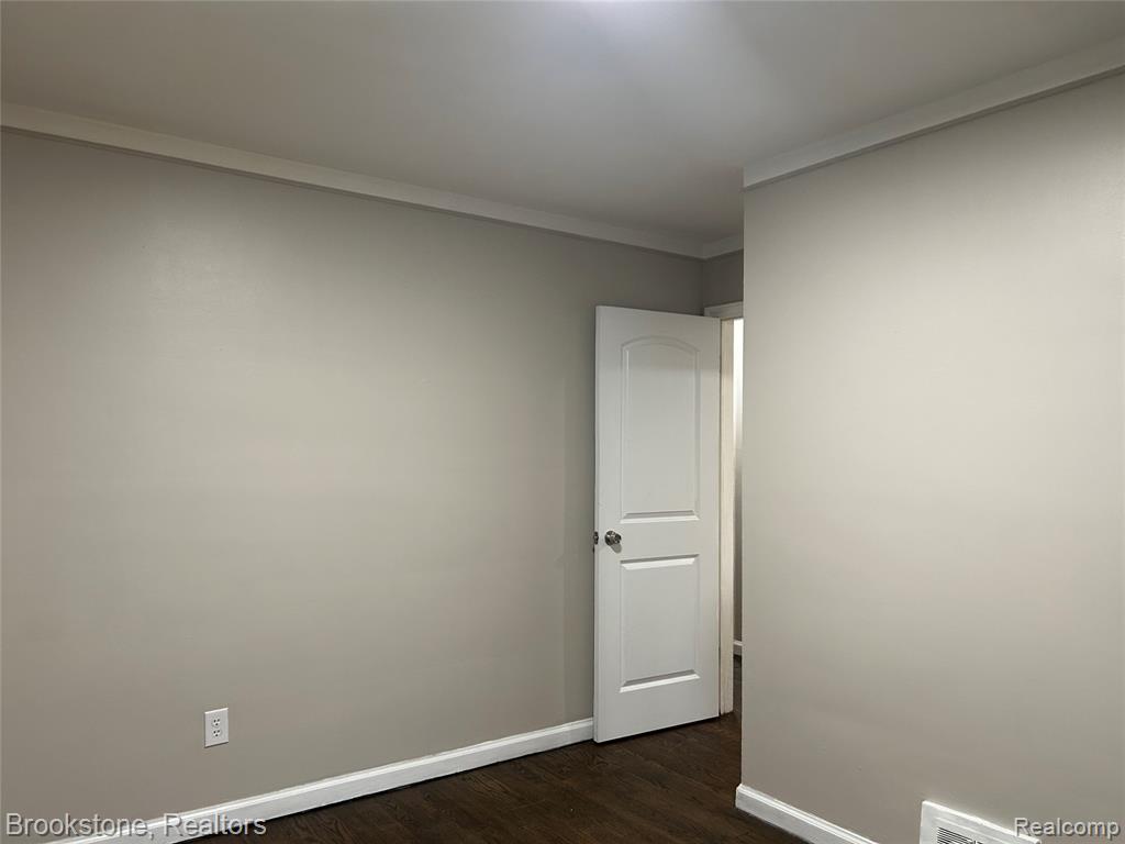 7243 Dacosta, Redford, MI 48239 — Photo 6