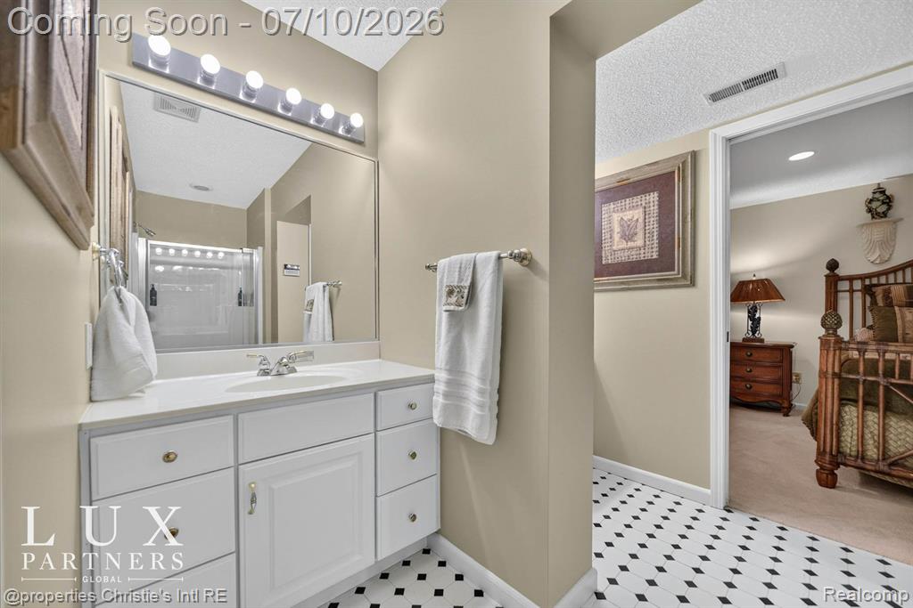 24 Hiawatha Drive, Battle Creek, MI 49015 — Photo 37