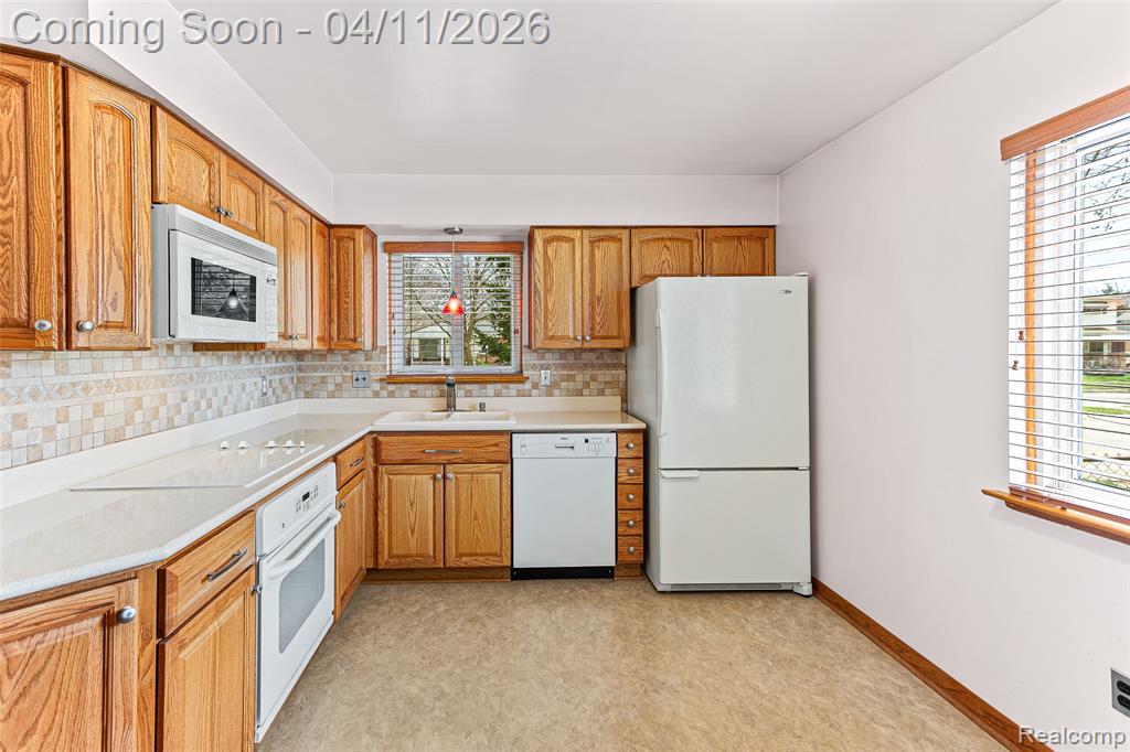 4012 Weddell Street, Dearborn Heights, MI 48125 — Photo 4