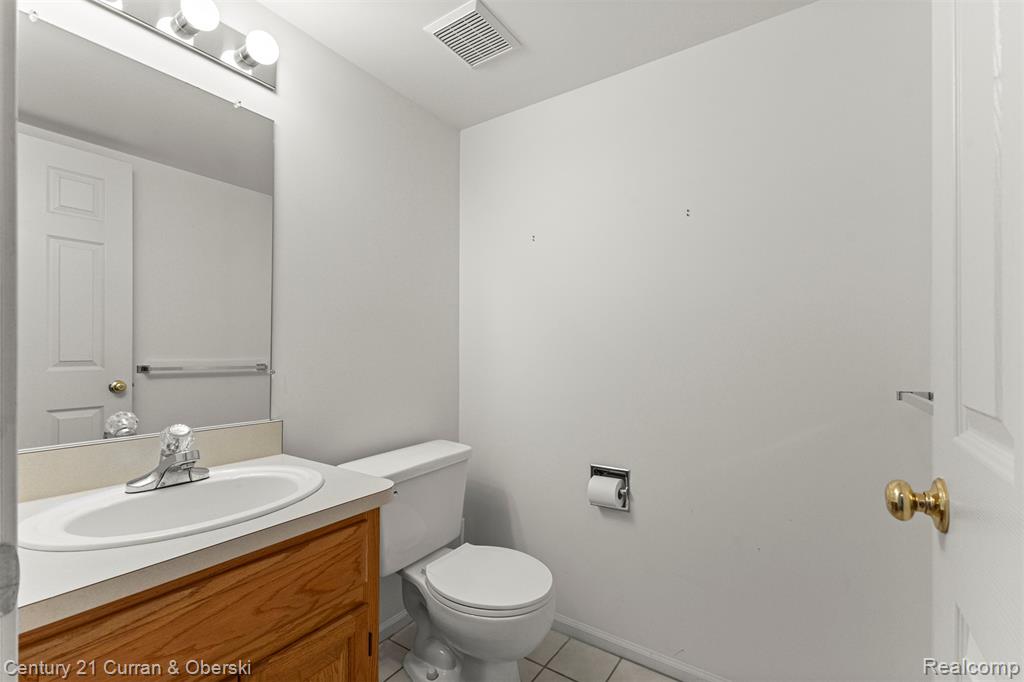 9412 Westwind Drive, Livonia, MI 48150 — Photo 5