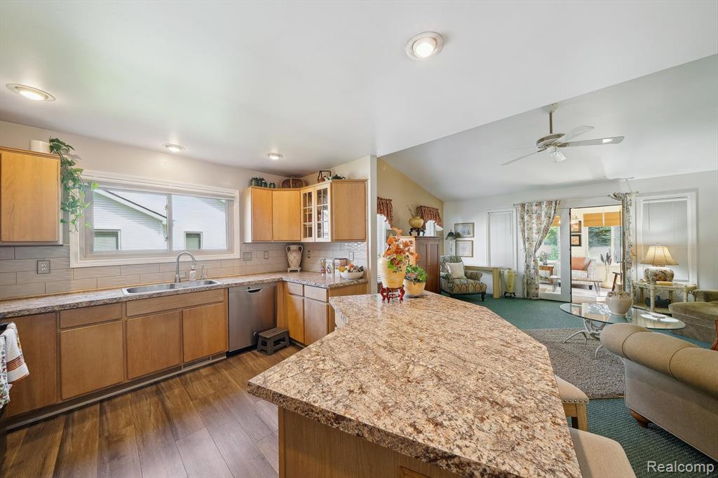 9452 Linda Drive, Davison, MI 48423 — Photo 18