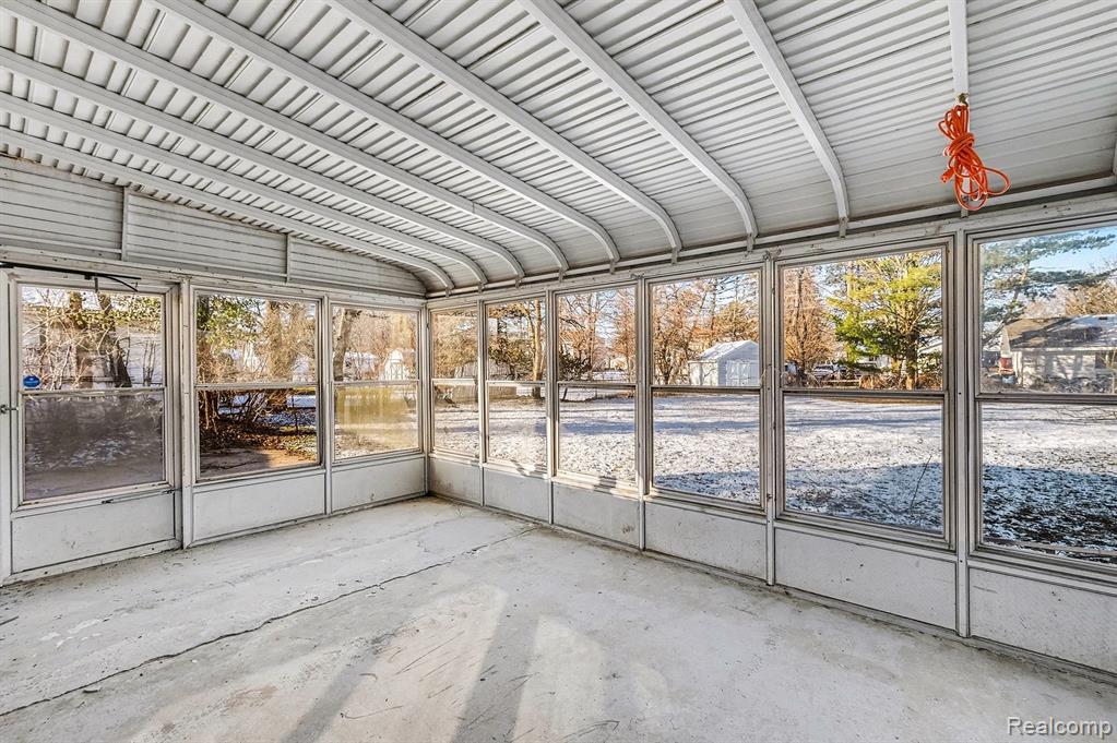 6090 Lancaster Drive, Flint, MI 48532 — Photo 25