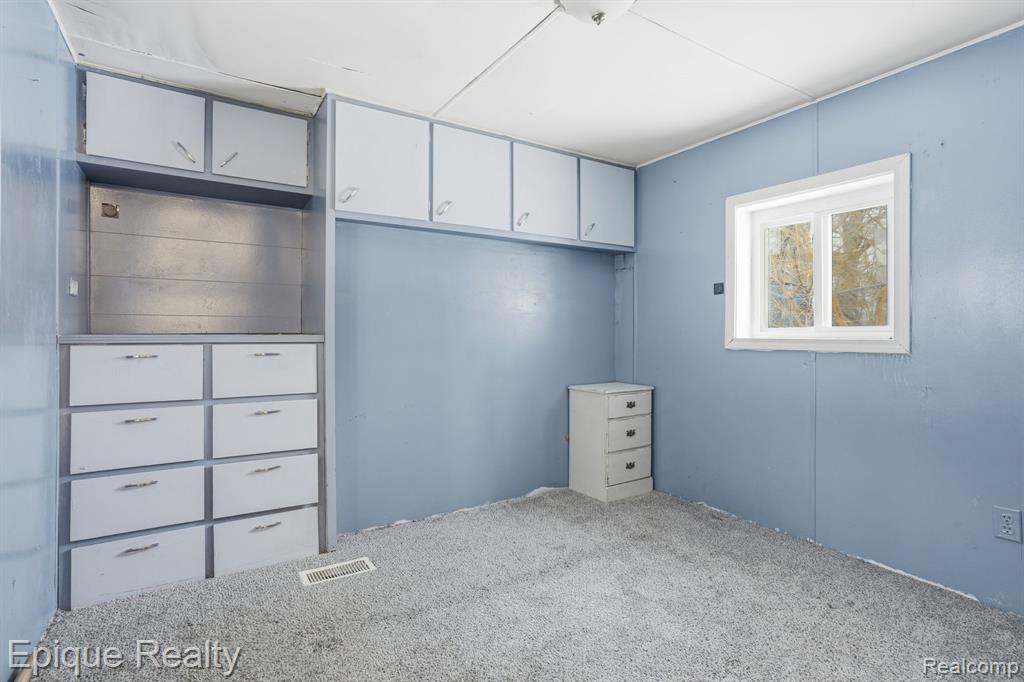 4120 Velma Drive, Fort Gratiot, MI 48059 — Photo 15