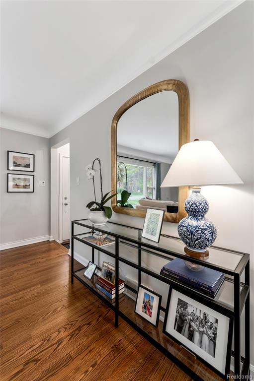 10054 Lincoln Drive, Huntington Woods, MI — Photo 11