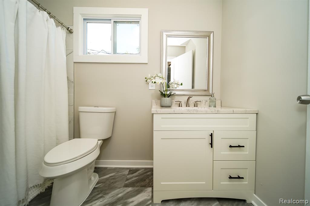 23610 Morton Street, Oak Park, MI 48237 — Photo 53