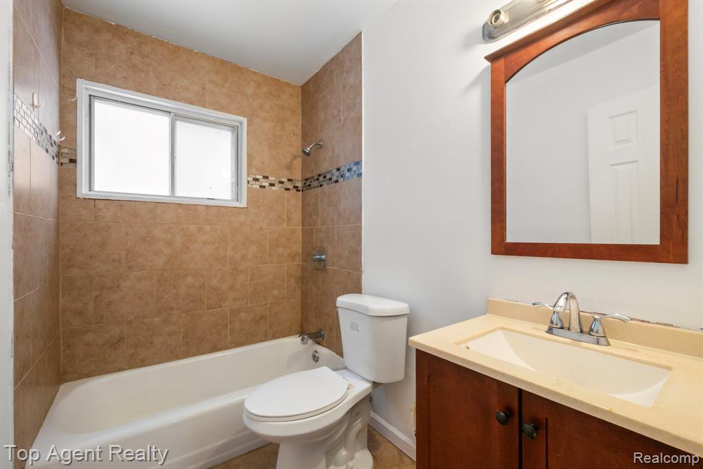 520 Linda Vista Drive, Pontiac, MI 48342 — Photo 19