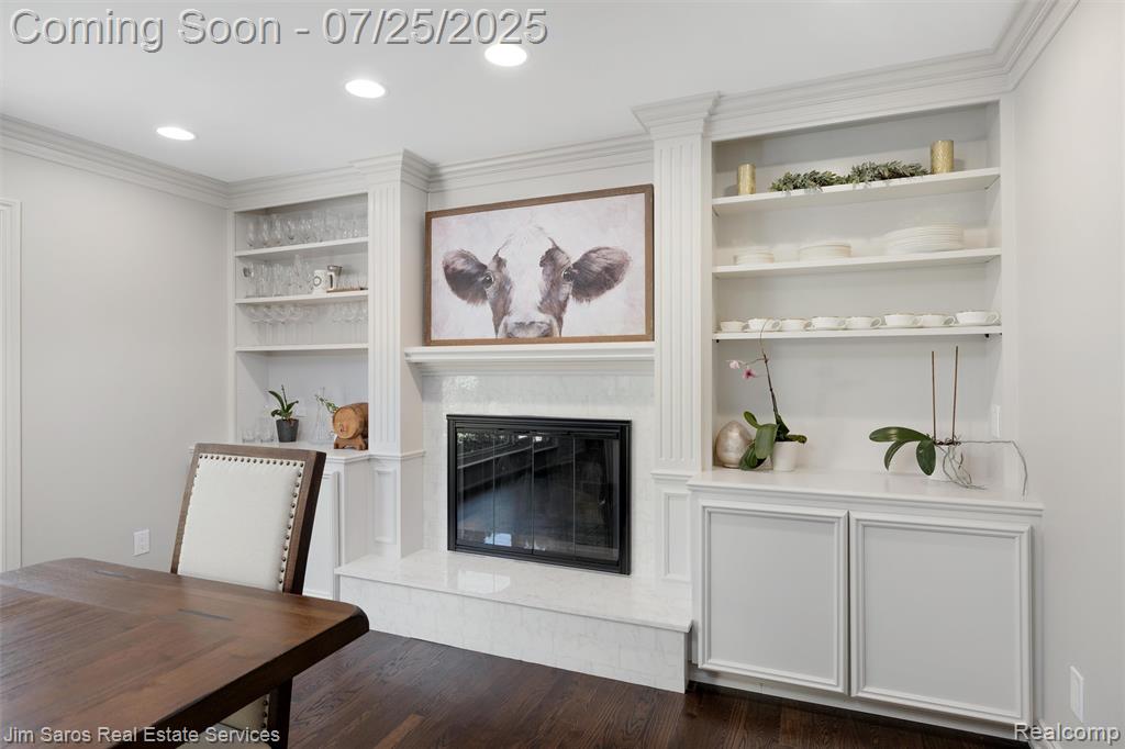 753 Perrien Place, Grosse Pointe Woods, MI 48236 — Photo 10