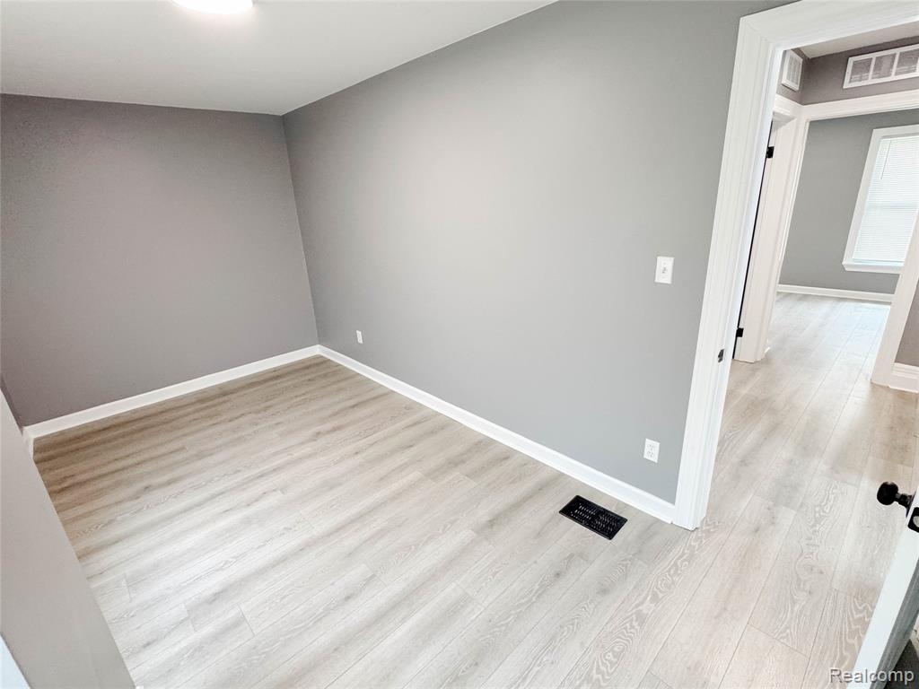 5380 Seminole Street, Detroit, MI 48213 — Photo 52
