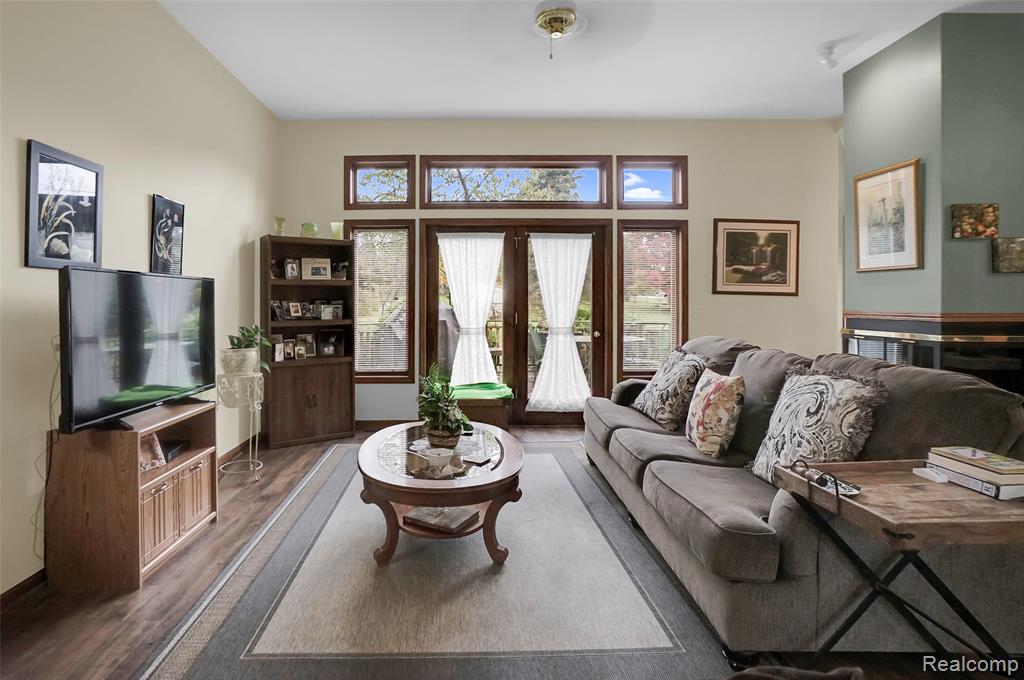 8127 Goldenrod Court, Brighton, MI 48116 — Photo 7