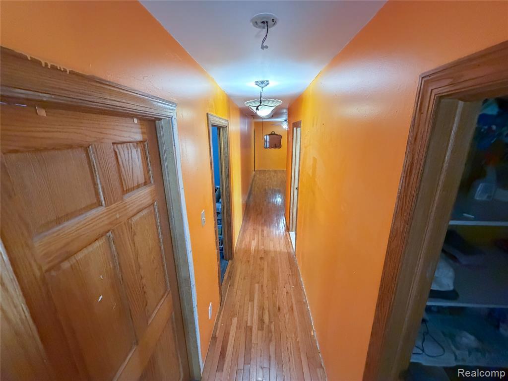 703 Saint John Street, Wyandotte, MI 48192 — Photo 57
