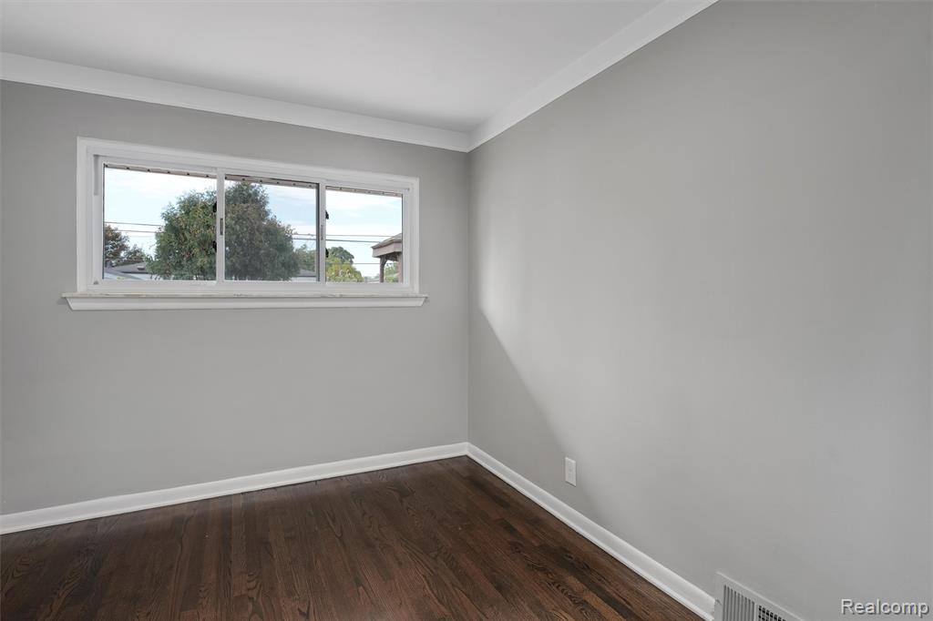 7637 Melvin Avenue, Westland, MI — Photo 17