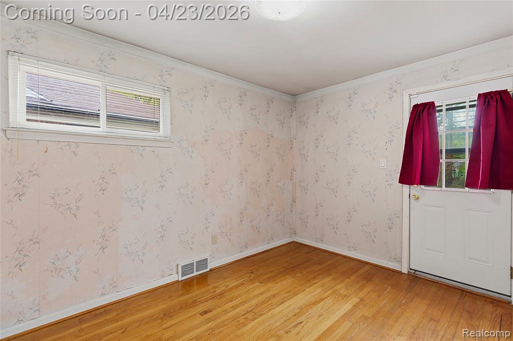 9538 Hazelton, Redford, MI 48239 — Photo 15