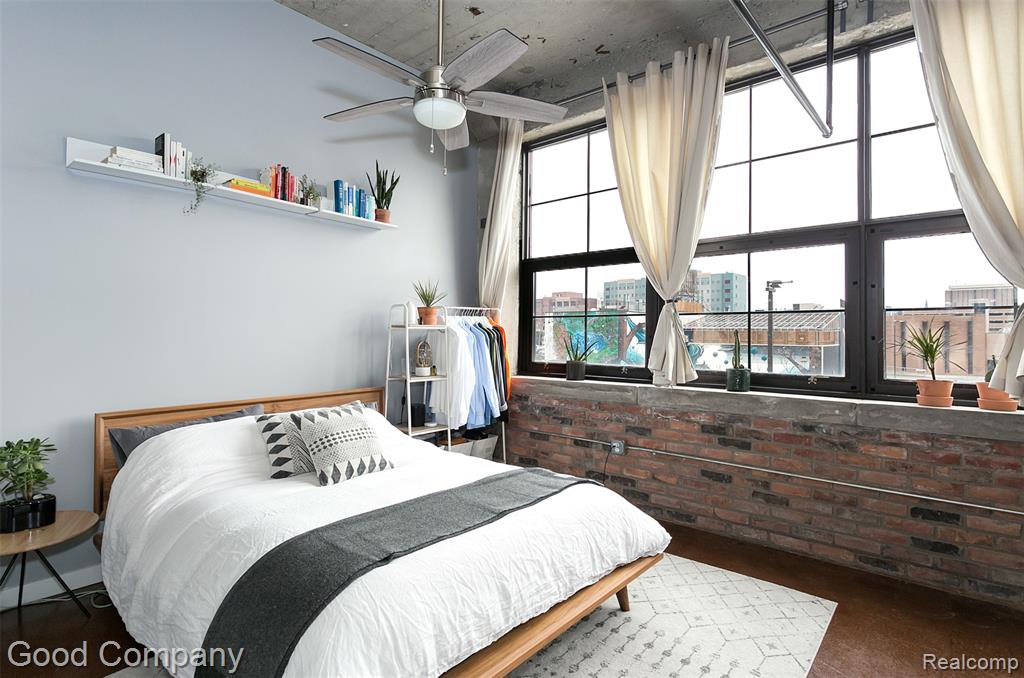 55 W Canfield, Detroit, MI 48201 — Photo 7