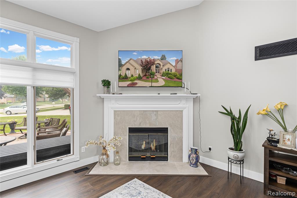 43352 Chardonnay Drive, Sterling Heights, MI 48314 — Photo 10
