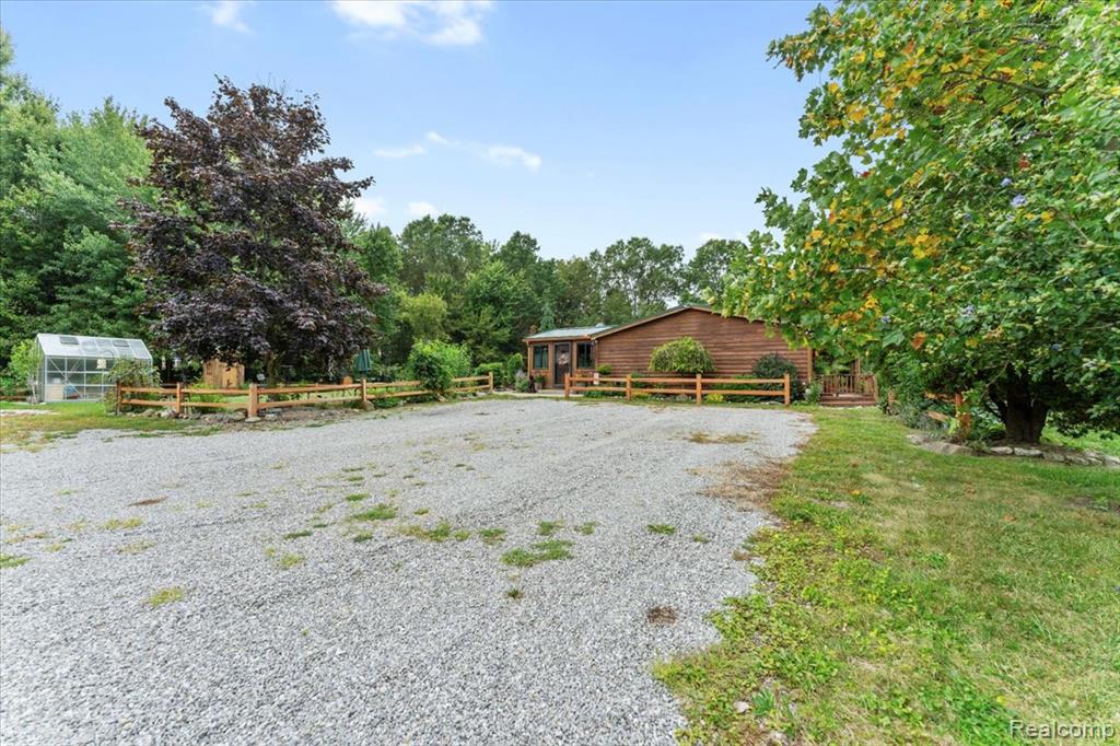 6411 W Newburg Road, Carleton, MI 48117 — Photo 30