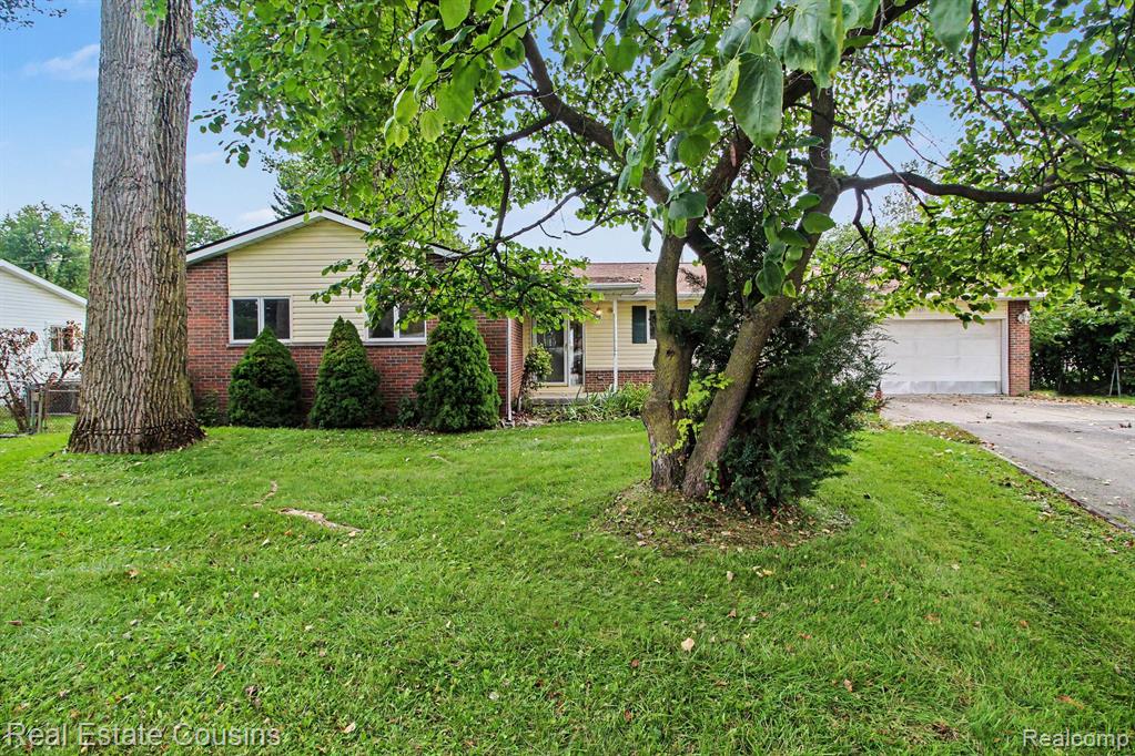 181 Montague Street, Van Buren Twp, MI 48111