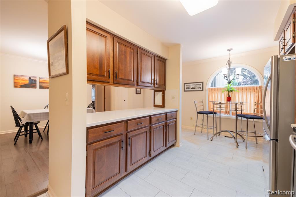 9830 Hawthorne Glen Drive, Grosse Ile, MI 48138 — Photo 12