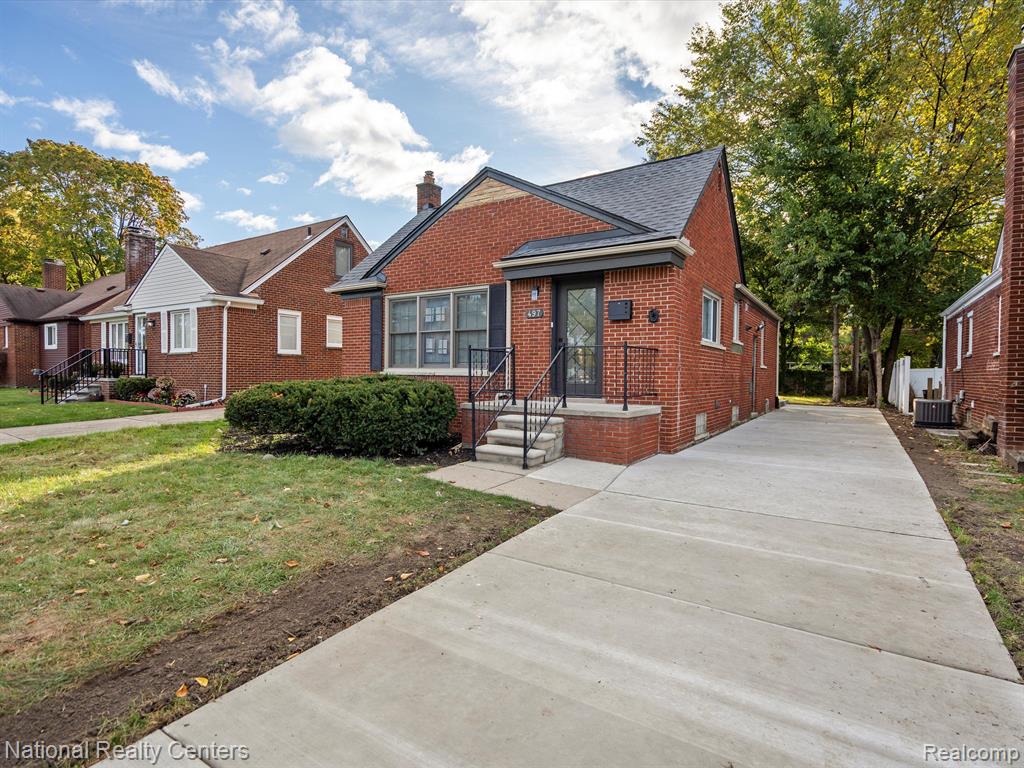 497 COOLIDGE Road, Birmingham, MI 48009 — Photo 2