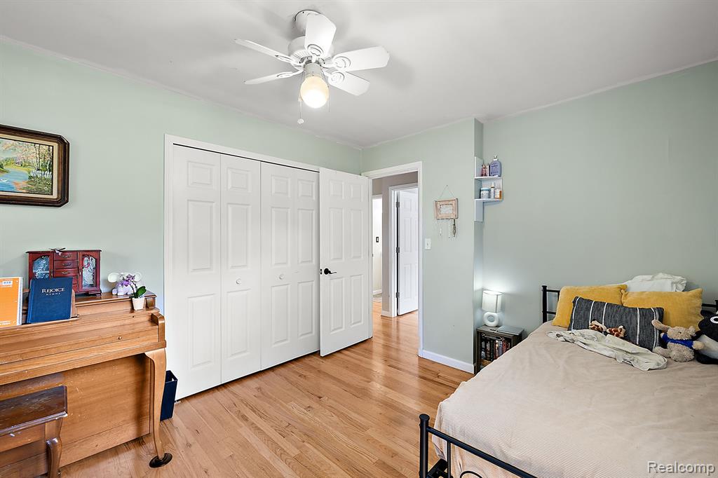 8110 W CIRCLE Drive, Clarkston, MI 48348 — Photo 24