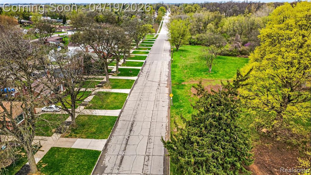 9075 W Parkway Street, Detroit, MI 48239 — Photo 42