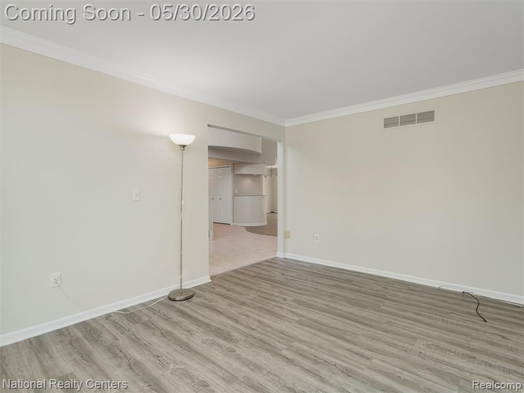 47245 N Pointe Drive, Canton, MI 48187 — Photo 13