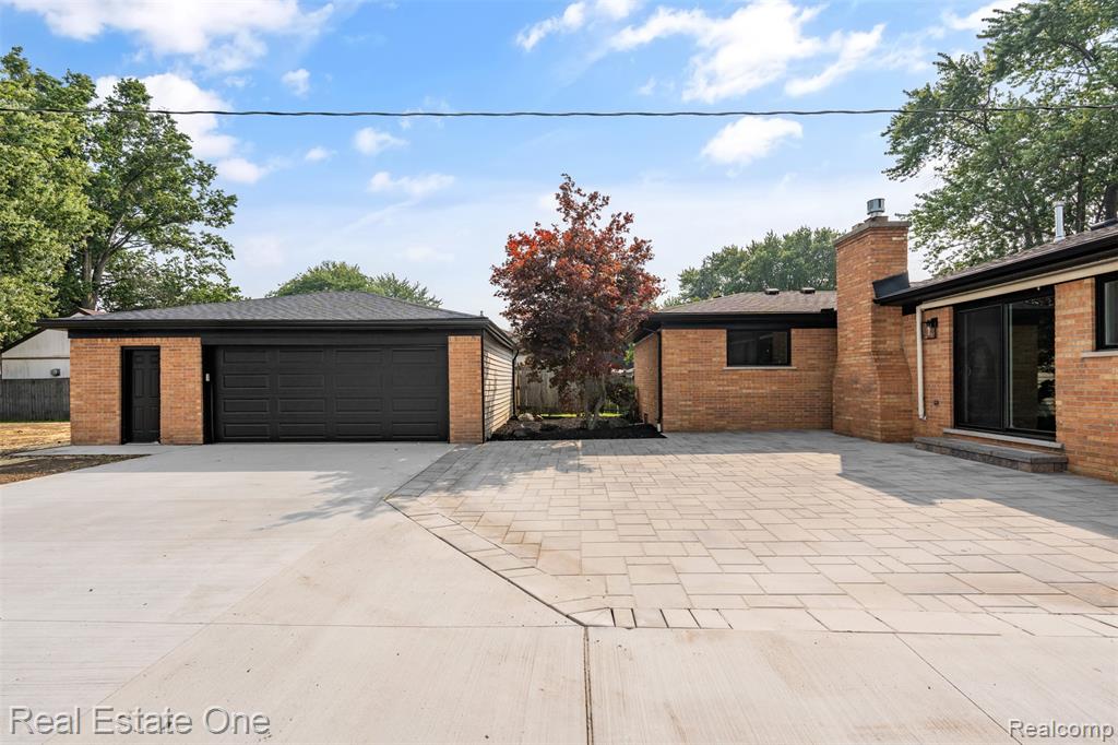 47900 Jefferson Avenue, Chesterfield, MI 48047 — Photo 31