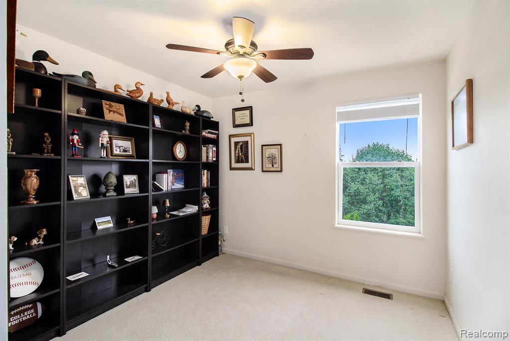8342 Meadow Creek Drive, Goodrich Vlg, MI — Photo 17