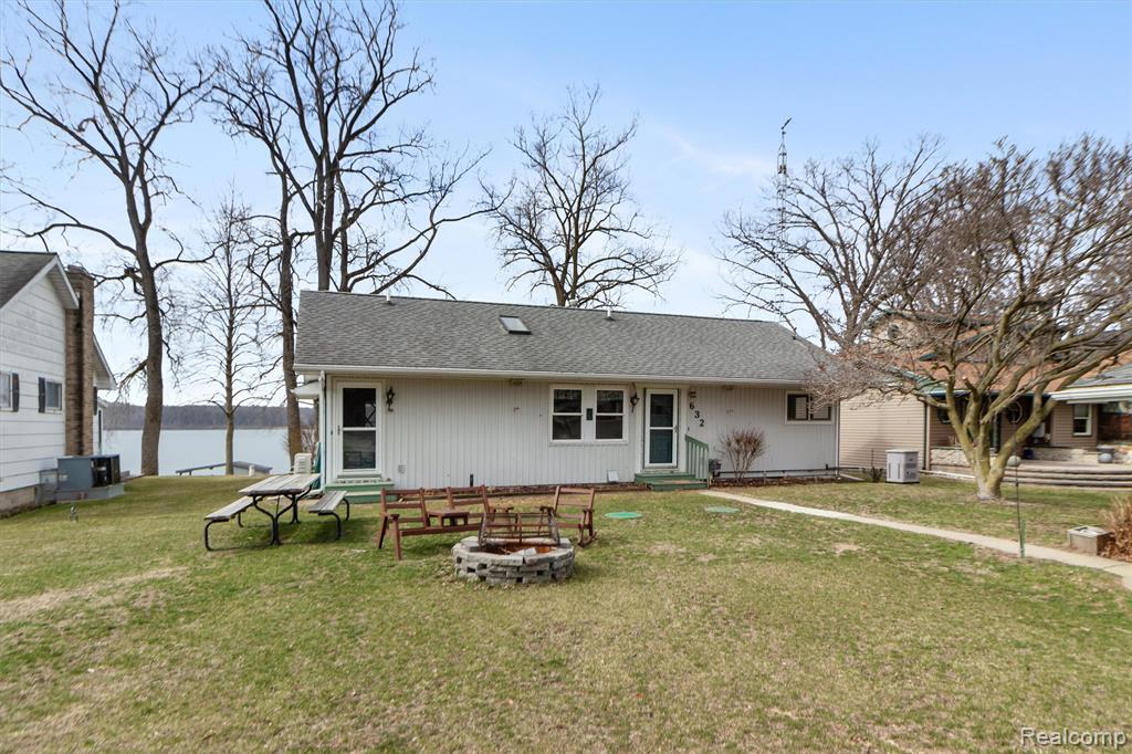 632 Dorbert Drive, Munith, MI 49259 — Photo 2
