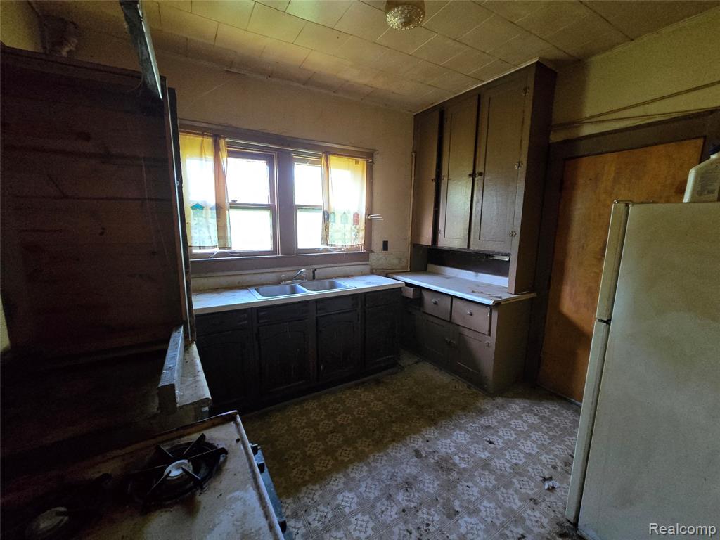922 N 3rd Avenue, Saginaw, MI 48601 — Photo 10