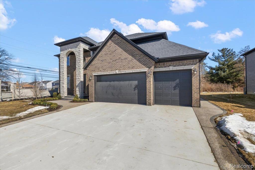 50998 MISTWOOD Drive, Macomb, MI 48042 — Photo 15