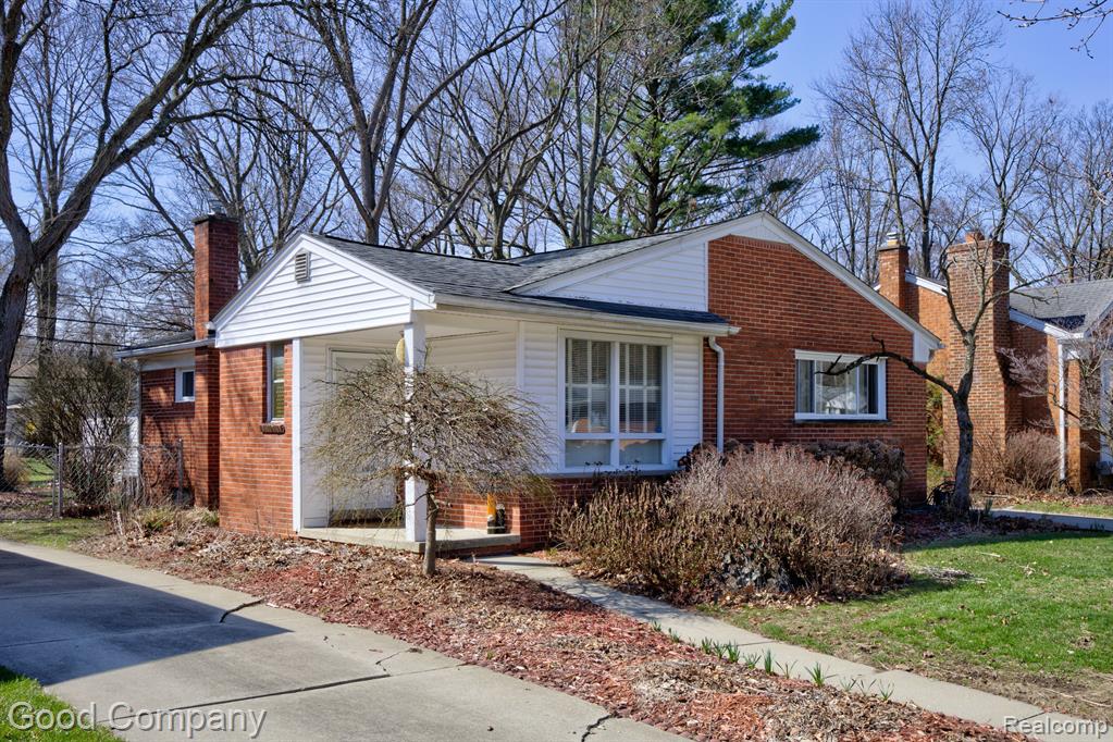 705 BUTTERNUT Avenue, Royal Oak, MI 48073 — front exterior