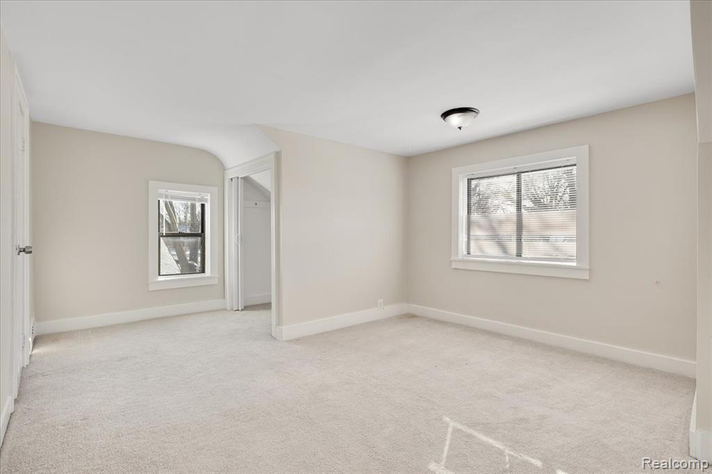 60 W Harry Avenue, Hazel Park, MI 48030 — Photo 15